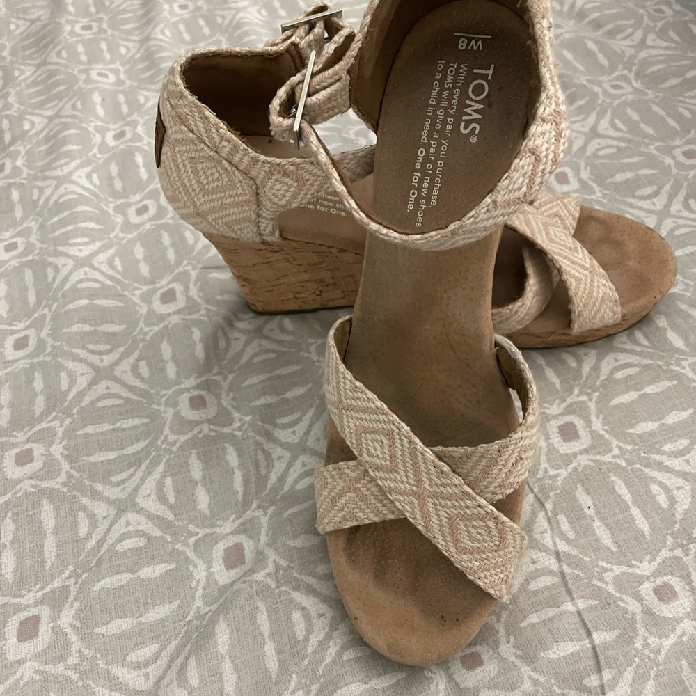Toms Wedges